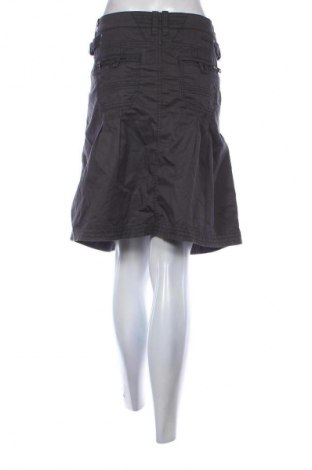 Rock Esprit, Größe L, Farbe Grau, Preis € 26,99