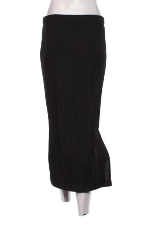 Пола H&M Divided, Размер M, Цвят Черен, Цена 23,99 лв.
