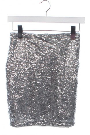 Пола H&M Divided, Размер XS, Цвят Сребрист, Цена 31,99 лв.