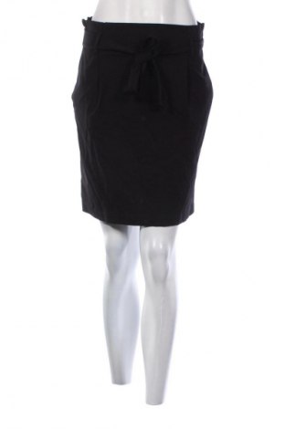 Spódnica ONLY, Rozmiar M, Kolor Czarny, Cena 26,99 zł