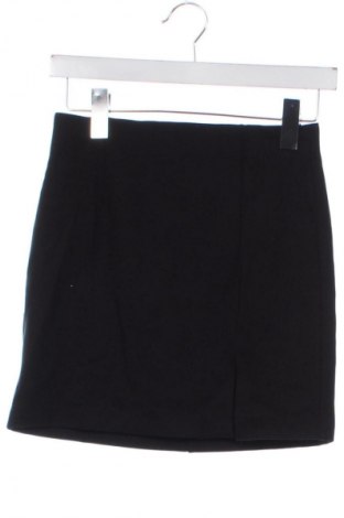 Rock Stradivarius, Größe XS, Farbe Schwarz, Preis 5,99 €