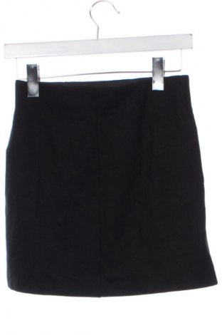 Rock Stradivarius, Größe XS, Farbe Schwarz, Preis 5,99 €