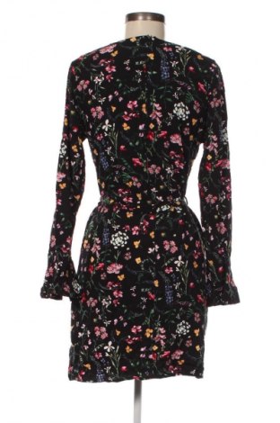 Kleid Amisu, Größe M, Farbe Mehrfarbig, Preis € 20,99