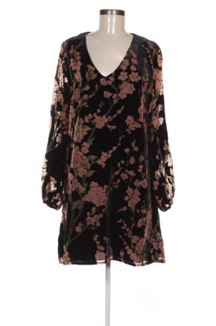 Kleid Amisu, Größe M, Farbe Mehrfarbig, Preis € 8,99