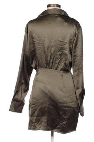 Kleid Amisu, Größe M, Farbe Grün, Preis 20,99 €
