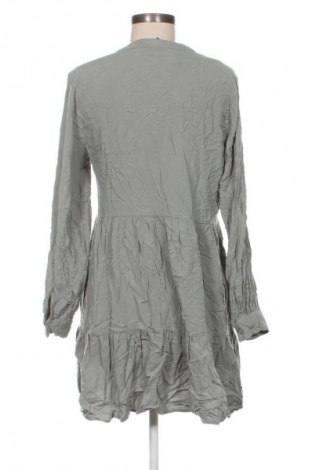 Kleid Amisu, Größe M, Farbe Grün, Preis 20,99 €