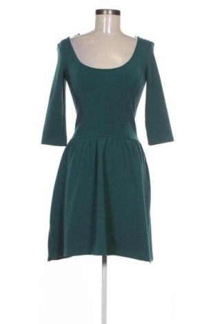 Kleid Bershka, Größe M, Farbe Grün, Preis € 20,99