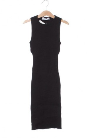 Φόρεμα Bershka, Μέγεθος XS, Χρώμα Μαύρο, Τιμή 18,99 €