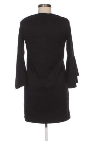 Rochie Bershka, Mărime S, Culoare Negru, Preț 150,99 Lei