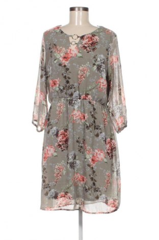 Kleid Blind Date, Größe M, Farbe Mehrfarbig, Preis € 20,99