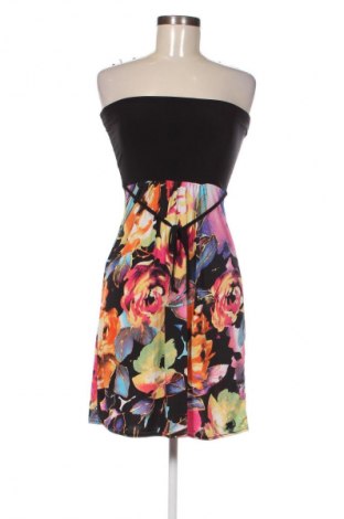 Kleid Boohoo, Größe S, Farbe Mehrfarbig, Preis 20,99 €