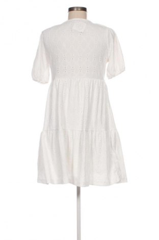 Kleid Clockhouse, Größe M, Farbe Weiß, Preis 20,99 €