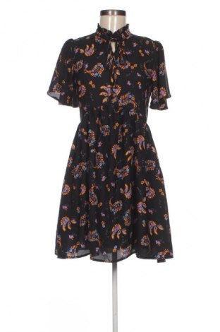 Kleid Defacto, Größe M, Farbe Mehrfarbig, Preis 20,99 €
