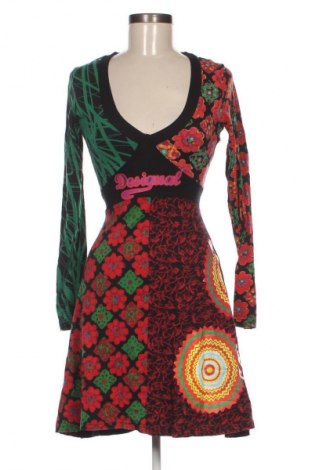 Šaty  Desigual, Velikost M, Barva Vícebarevné, Cena  1 329,00 Kč