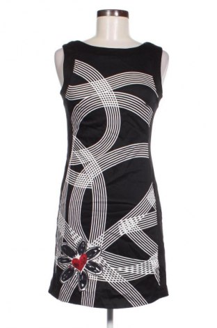 Рокля Desigual, Размер S, Цвят Многоцветен, Цена 82,99 лв.