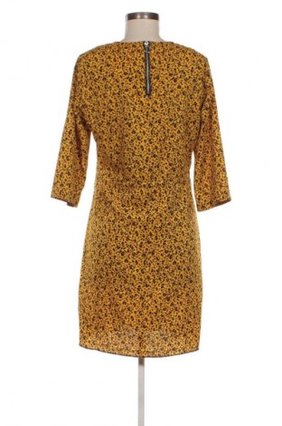 Kleid Distrikt Norrebro, Größe M, Farbe Mehrfarbig, Preis € 15,99