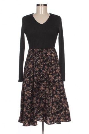 Kleid Emery rose, Größe M, Farbe Mehrfarbig, Preis 20,99 €
