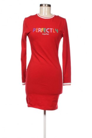 Kleid Fb Sister, Größe L, Farbe Rot, Preis 20,99 €