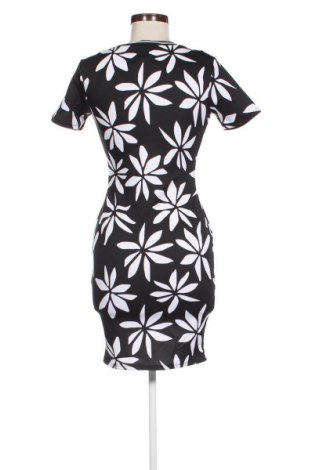 Рокля Firetrap, Размер M, Цвят Многоцветен, Цена 48,99 лв.