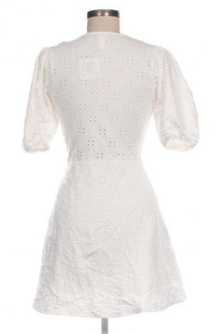 Рокля H&M, Размер S, Цвят Бял, Цена 48,99 лв.