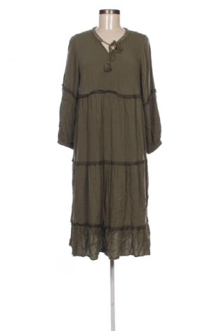 Рокля H&M, Размер M, Цвят Зелен, Цена 29,99 лв.