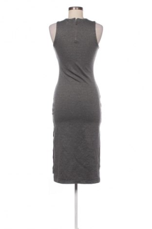 Kleid H&M, Größe S, Farbe Grau, Preis 20,99 €
