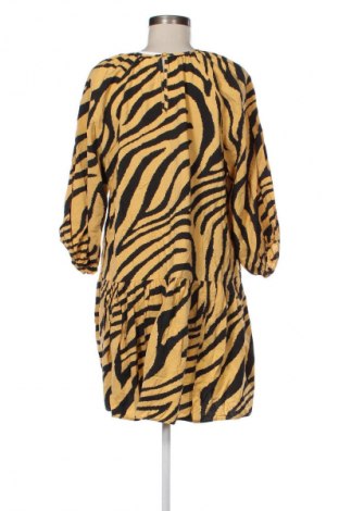 Rochie H&M, Mărime S, Culoare Multicolor, Preț 94,99 Lei