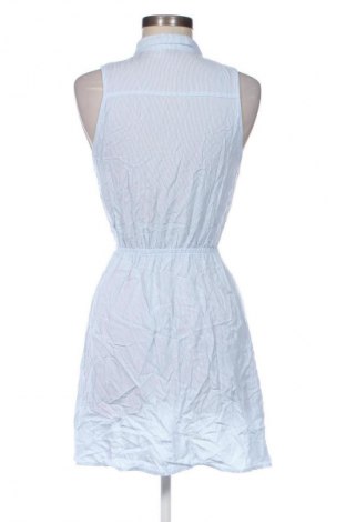 Рокля H&M, Размер M, Цвят Многоцветен, Цена 29,99 лв.