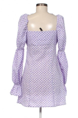 Рокля H&M Divided, Размер M, Цвят Многоцветен, Цена 29,99 лв.