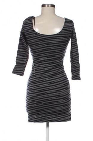 Φόρεμα H&M Divided, Μέγεθος M, Χρώμα Πολύχρωμο, Τιμή 18,99 €