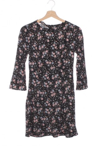 Рокля H&M Divided, Размер XXS, Цвят Многоцветен, Цена 29,99 лв.