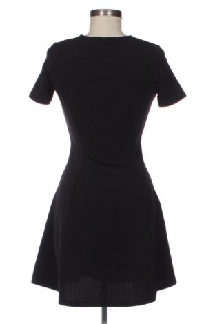 Рокля H&M Divided, Размер S, Цвят Черен, Цена 29,99 лв.