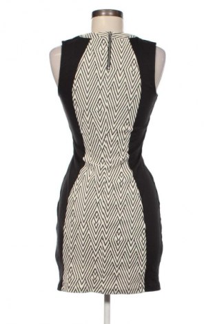 Šaty  H&M Divided, Velikost M, Barva Vícebarevné, Cena  469,00 Kč