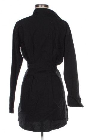 Kleid H&M Divided, Größe M, Farbe Schwarz, Preis 33,99 €