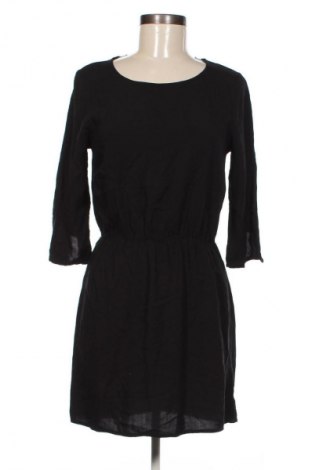 Рокля H&M Divided, Размер S, Цвят Черен, Цена 29,99 лв.