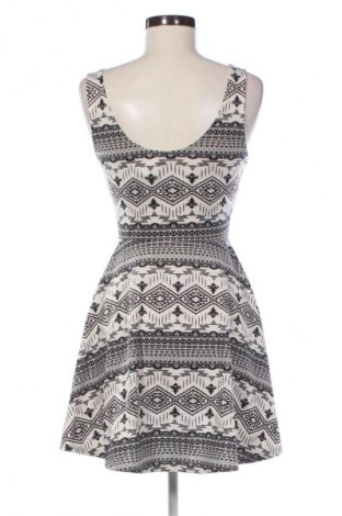 Rochie H&M Divided, Mărime M, Culoare Multicolor, Preț 94,99 Lei