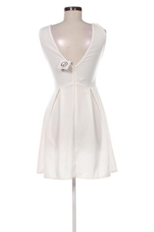 Kleid Haily`s, Größe M, Farbe Weiß, Preis 29,99 €