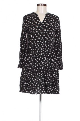 Kleid Janina, Größe M, Farbe Mehrfarbig, Preis 9,99 €