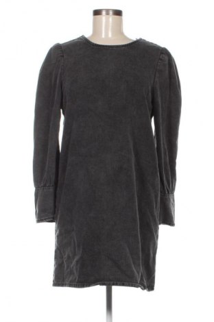 Kleid Jdy, Größe M, Farbe Grau, Preis € 12,99
