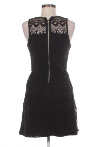 Kleid Jennyfer, Größe M, Farbe Schwarz, Preis € 20,99