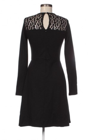 Kleid Kiomi, Größe S, Farbe Schwarz, Preis 33,99 €