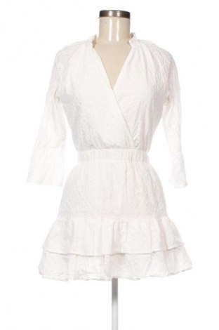 Kleid Loavies, Größe S, Farbe Weiß, Preis € 13,99