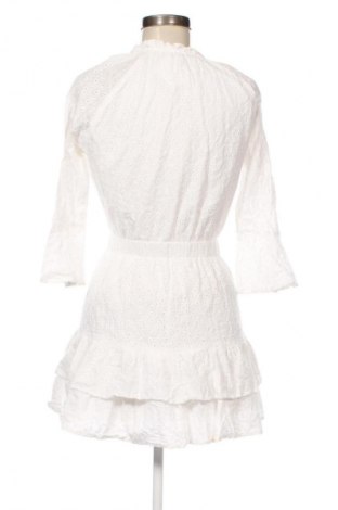 Kleid Loavies, Größe S, Farbe Weiß, Preis € 13,99