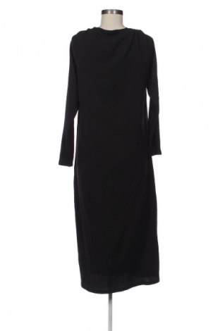 Šaty  Monki, Velikost XL, Barva Černá, Cena  259,00 Kč