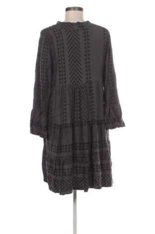 Kleid NEW COLLECTION, Größe M, Farbe Mehrfarbig, Preis € 15,99