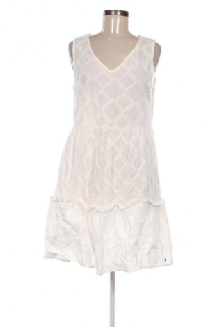 Kleid Numph, Größe S, Farbe Weiß, Preis 56,99 €