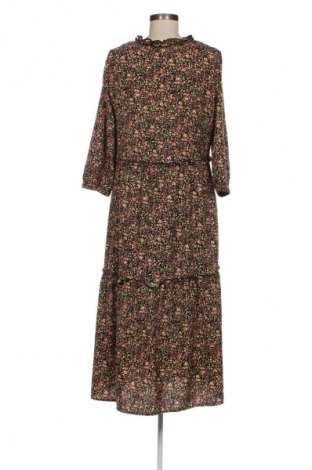 Kleid ONLY, Größe M, Farbe Mehrfarbig, Preis 10,99 €