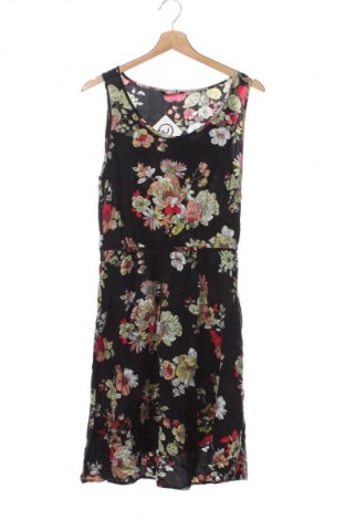 Kleid ONLY, Größe XS, Farbe Mehrfarbig, Preis 17,99 €