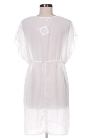 Kleid Pieces, Größe M, Farbe Weiß, Preis 18,99 €