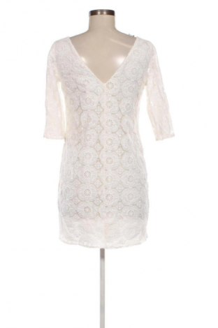 Kleid Poema, Größe M, Farbe Weiß, Preis € 33,99